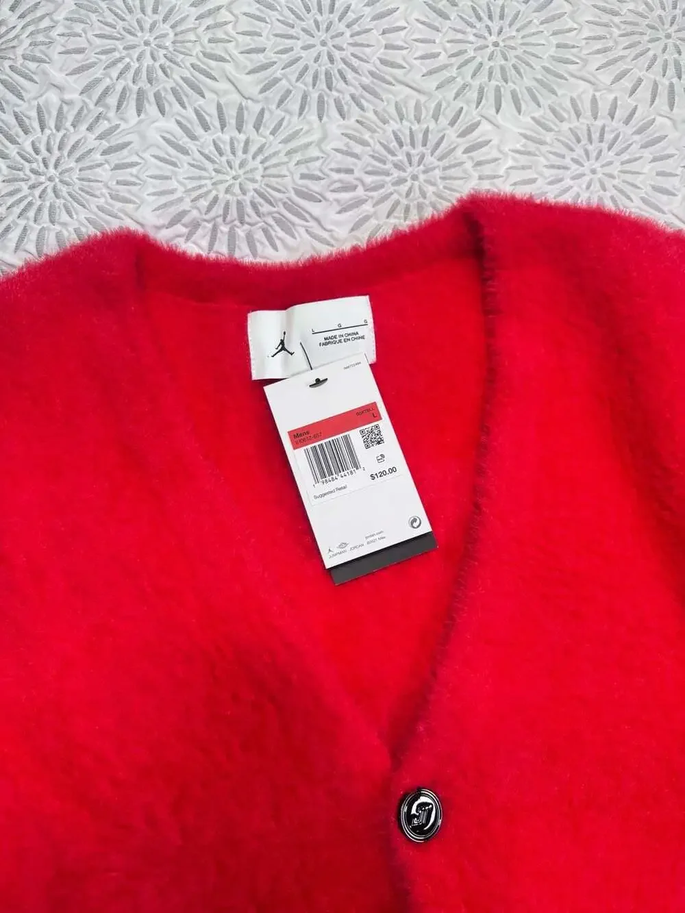 Jordan Jayson Tatum Men's L Fuzzy V-Neck Button Cardigan Red IH0612-657